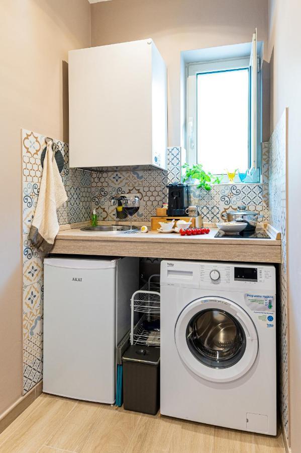 Astare -short Lets In Carrassi- Bari